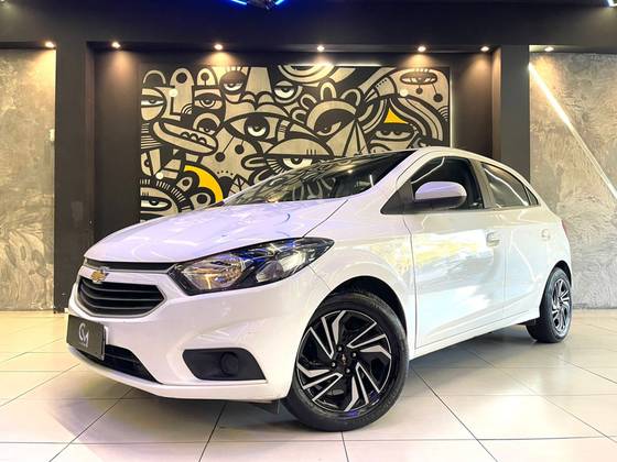 CHEVROLET ONIX 1.4 MPFI LT 8V FLEX 4P AUTOMÁTICO CHEVROLET ONIX 1.4 MPFI LT 8V FLEX 4P AUTOMÁTICO